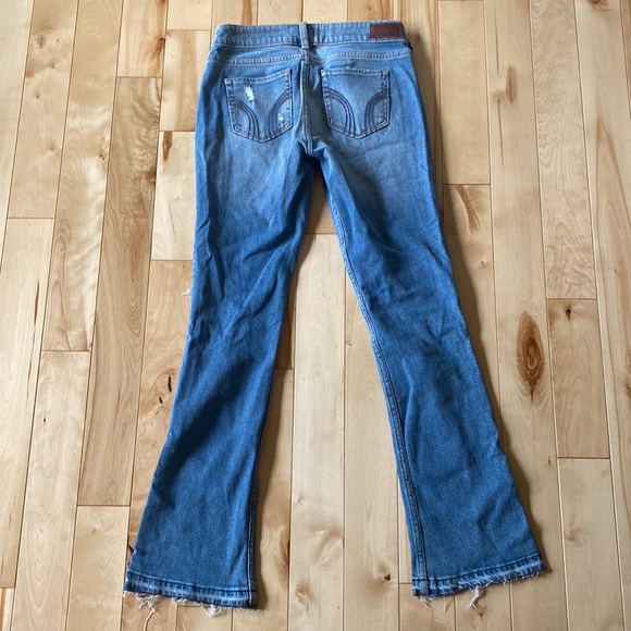 NEW Hollister “Vintage” Inspired Boot Cut Jeans - Picture 3 of 4